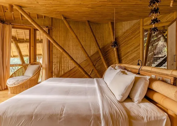 Aura House 2bds Eco Bamboo House, Pool, River View