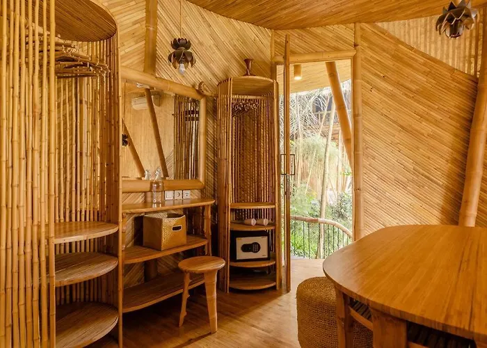 Aura House 2bds Eco Bamboo House, Pool, River View