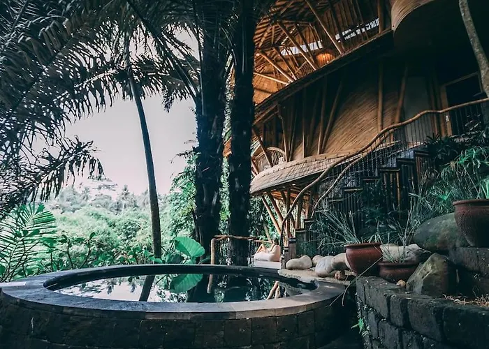 Villa Aura House 2bds Eco Bamboo House, Pool, River View