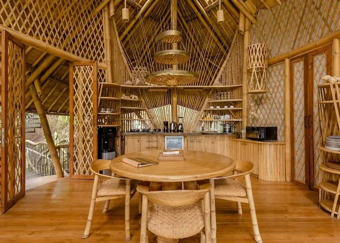 Aura House 2bds Eco Bamboo House, Pool, River View Villa *