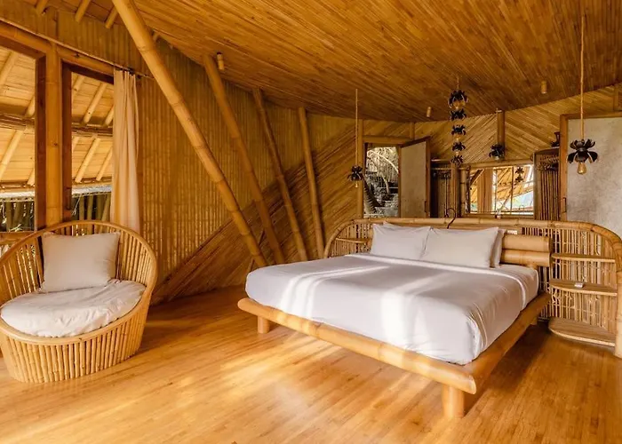 Aura House 2bds Eco Bamboo House, Pool, River View *