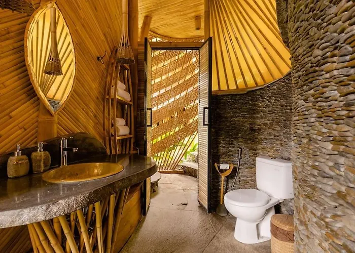 Aura House 2bds Eco Bamboo House, Pool, River View