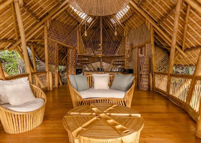 Villa Aura House 2bds Eco Bamboo House, Pool, River View *