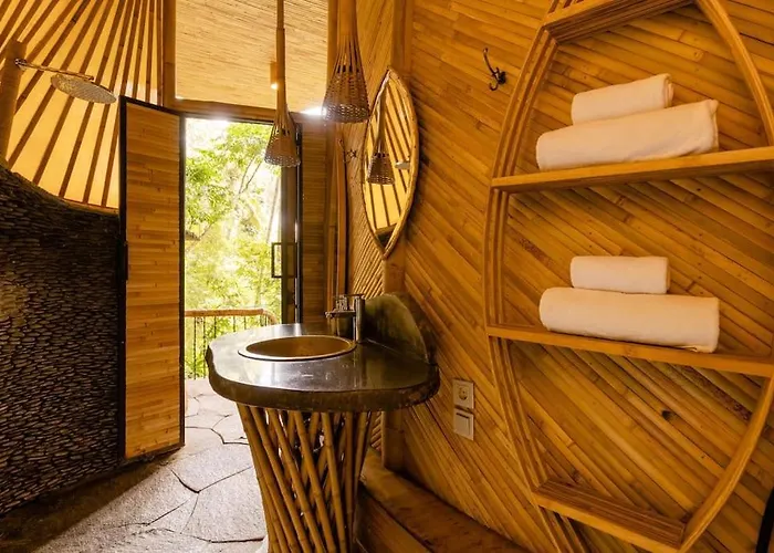 Aura House 2bds Eco Bamboo House, Pool, River View Villa